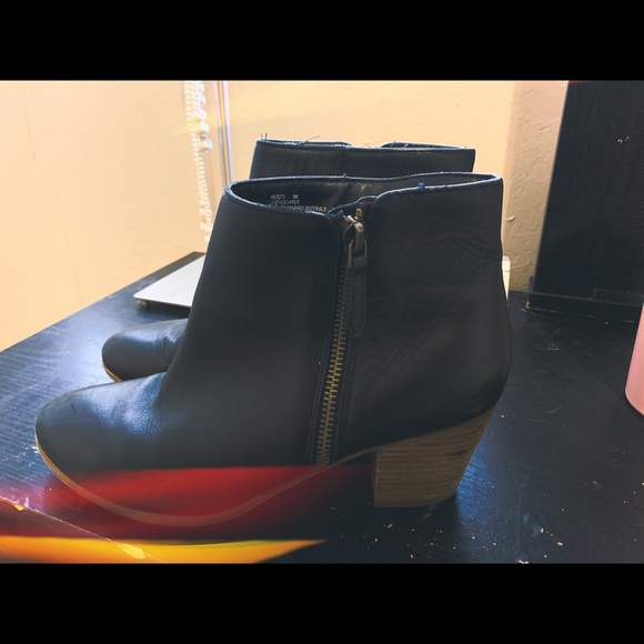 Black Leather Ankle Boots W/ Cork Heel & Zipper